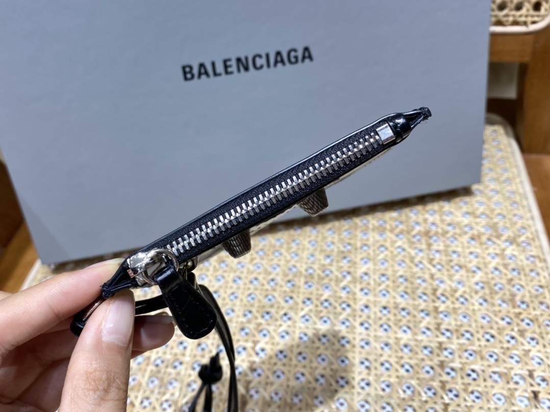 Balenciaga 秋冬新款 Le Cagole 33CM 月牙包 671307黑色