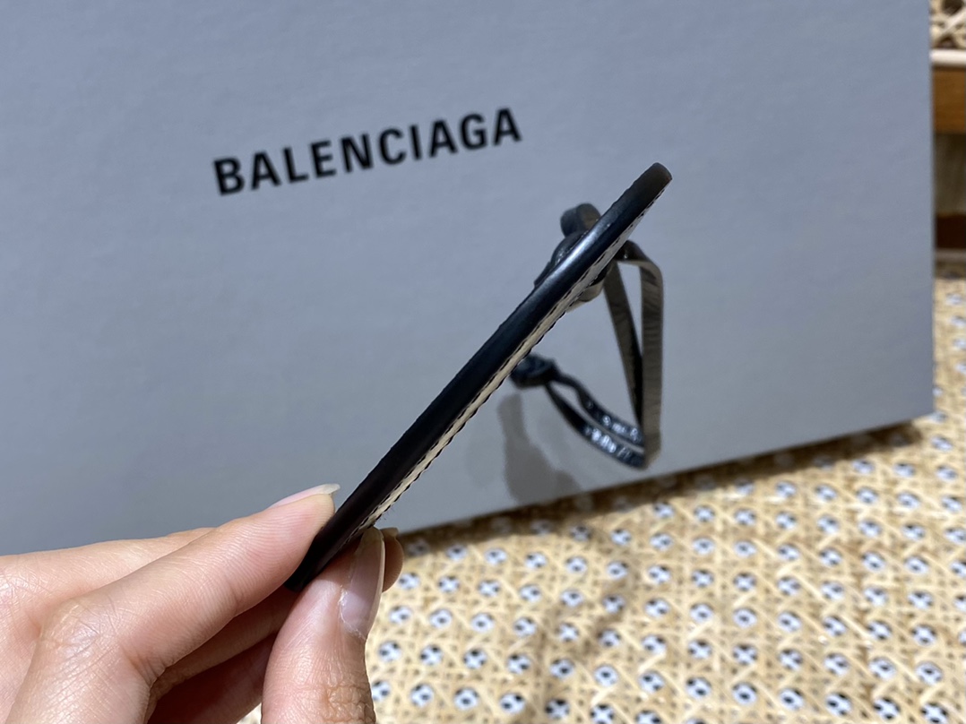 Balenciaga 秋冬新款 Le Cagole 33CM 月牙包 671307黑色