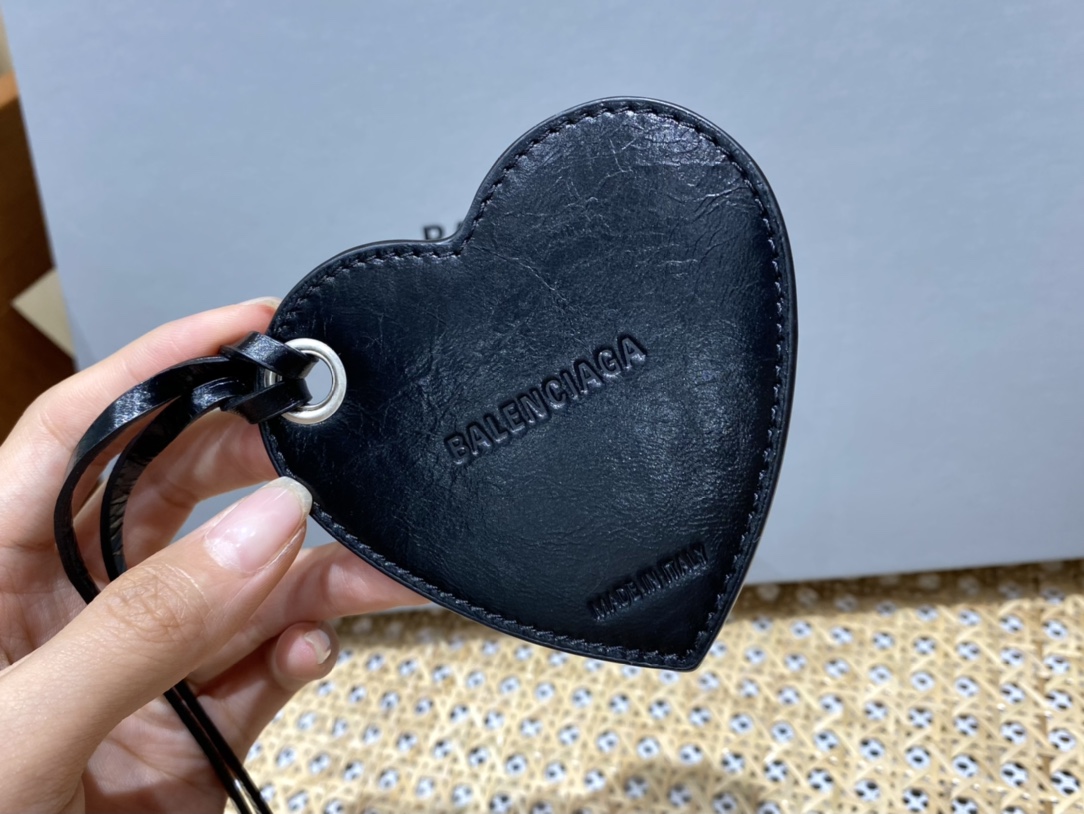 Balenciaga 秋冬新款 Le Cagole 33CM 月牙包 671307黑色