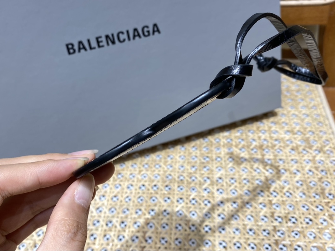 Balenciaga 秋冬新款 Le Cagole 33CM 月牙包 671307黑色