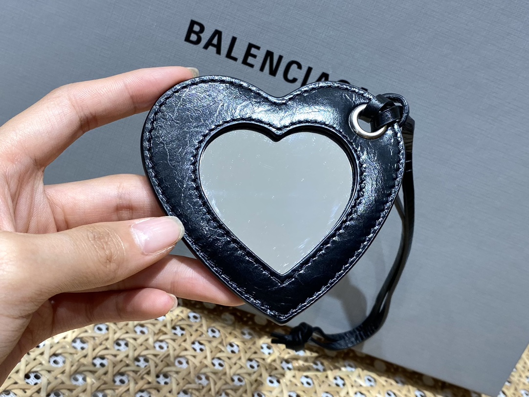 Balenciaga 秋冬新款 Le Cagole 33CM 月牙包 671307黑色