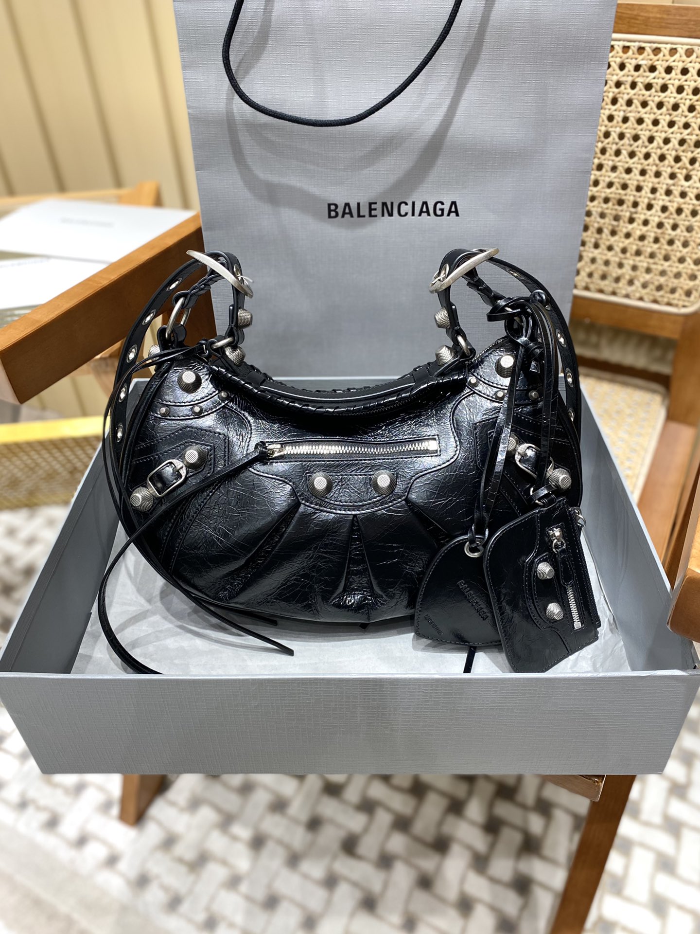 Balenciaga 秋冬新款 Le Cagole 33CM 月牙包 671307黑色