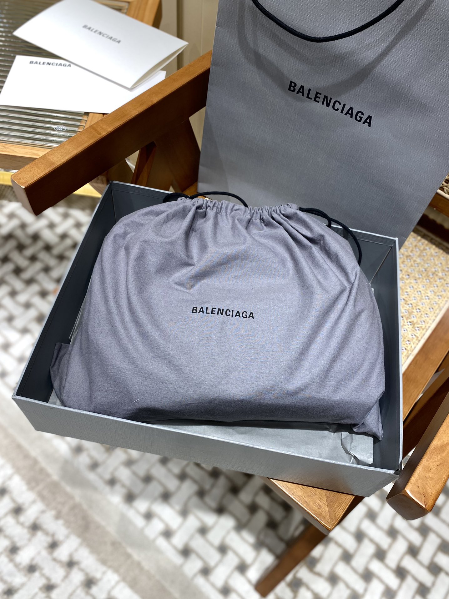 Balenciaga 秋冬新款 Le Cagole 33CM 月牙包 671307黑色