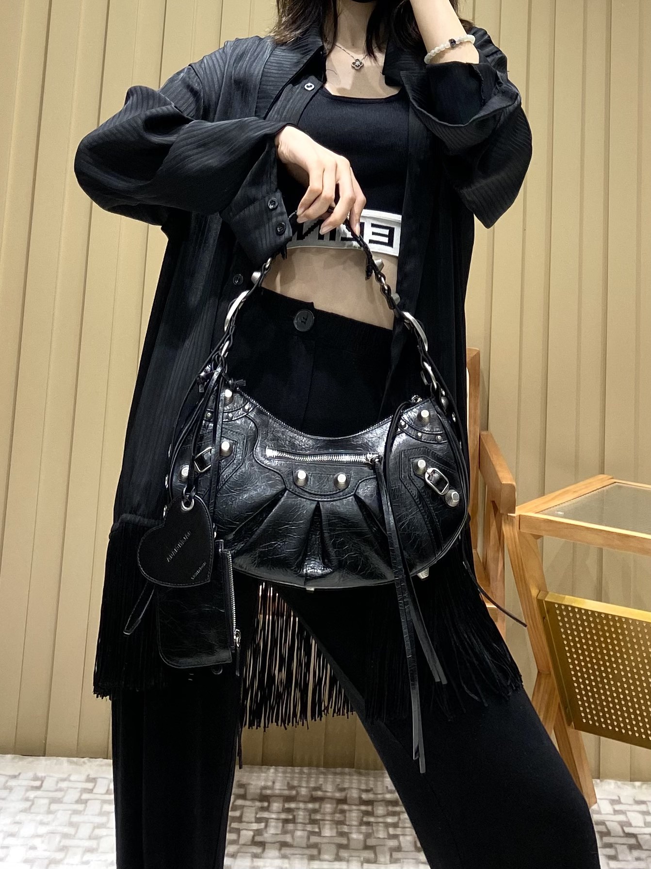 Balenciaga 秋冬新款 Le Cagole 33CM 月牙包 671307黑色