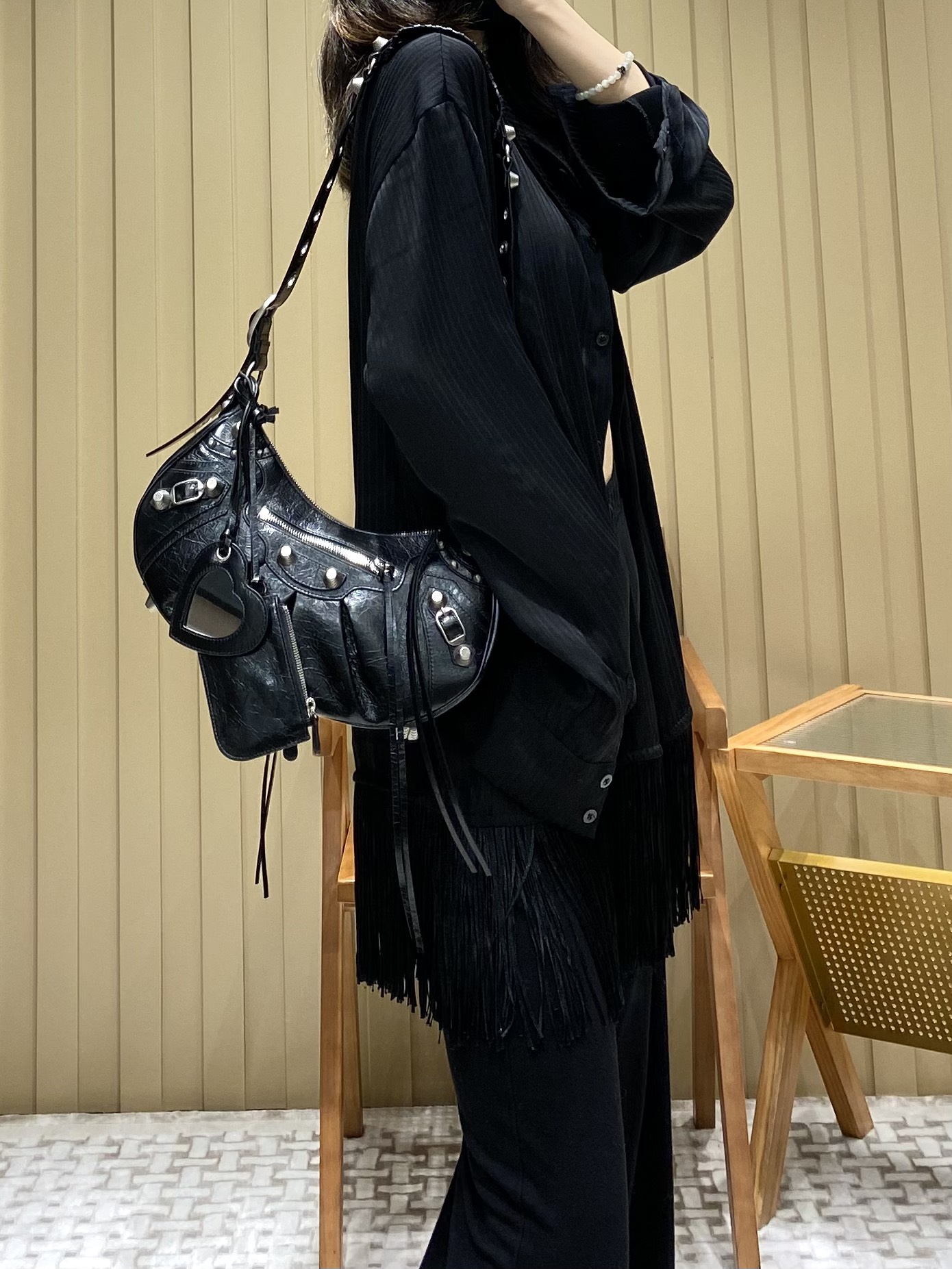 Balenciaga 秋冬新款 Le Cagole 33CM 月牙包 671307黑色