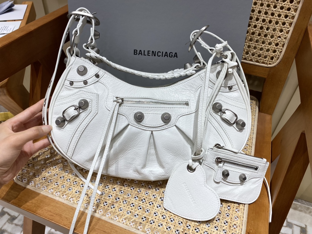 Balenciaga 秋冬新款 Le Cagole 33CM 月牙包 671307白色