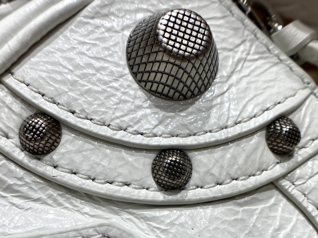 Balenciaga 秋冬新款 Le Cagole 33CM 月牙包 671307白色