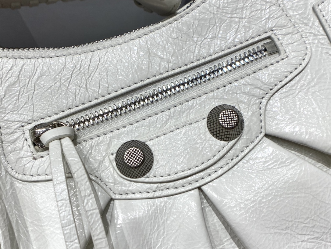 Balenciaga 秋冬新款 Le Cagole 33CM 月牙包 671307白色