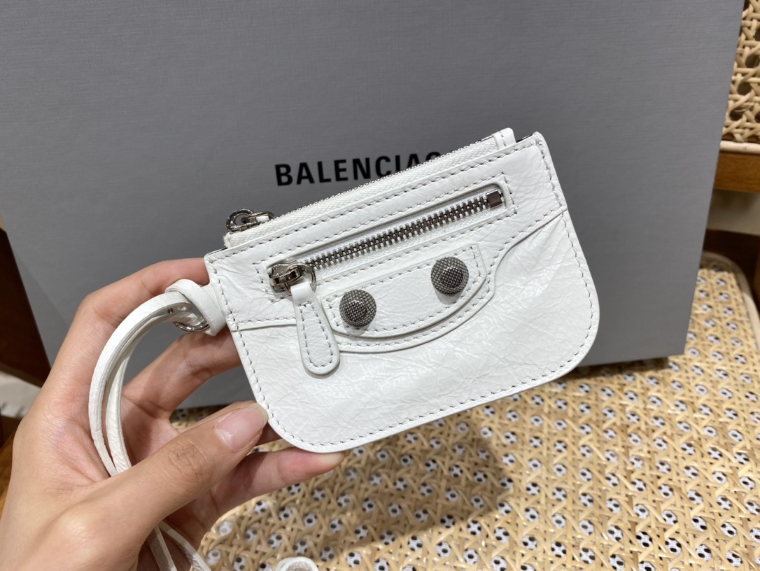 Balenciaga 秋冬新款 Le Cagole 33CM 月牙包 671307白色