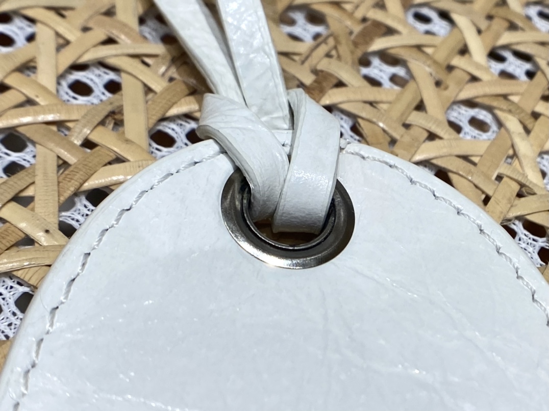 Balenciaga 秋冬新款 Le Cagole 33CM 月牙包 671307白色