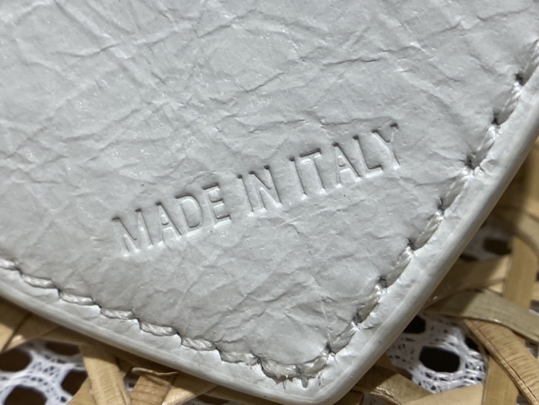 Balenciaga 秋冬新款 Le Cagole 33CM 月牙包 671307白色