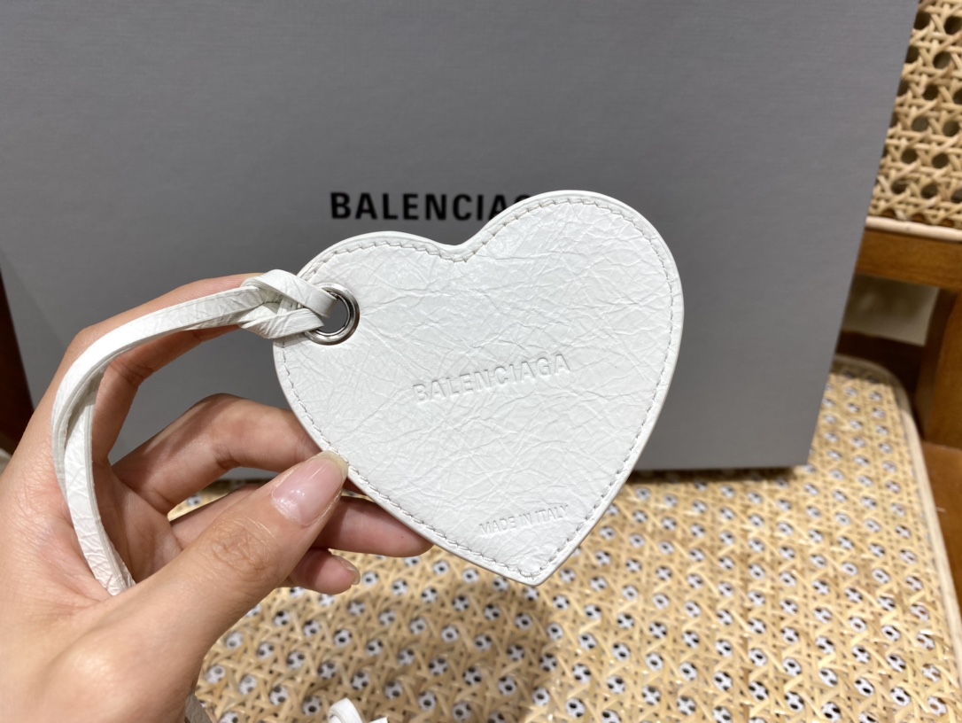Balenciaga 秋冬新款 Le Cagole 33CM 月牙包 671307白色