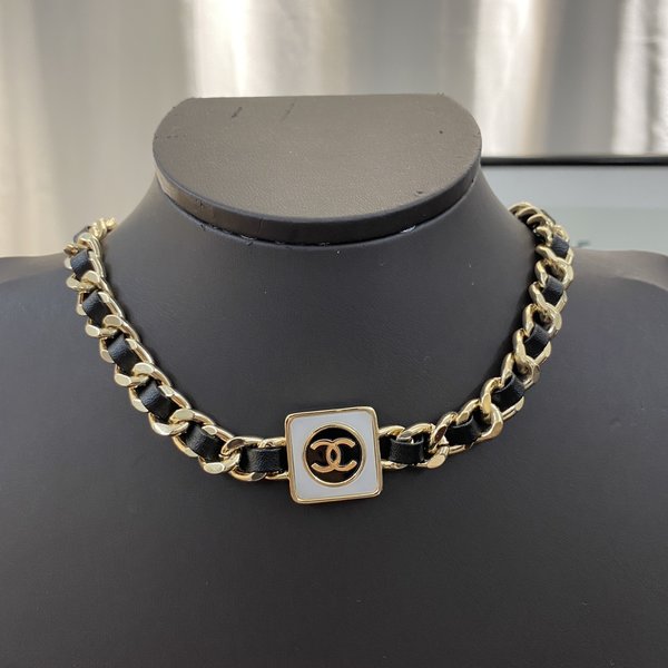 Sell Online Luxury Designer Chanel Jewelry Necklaces & Pendants Yellow Brass Calfskin Cowhide Chains