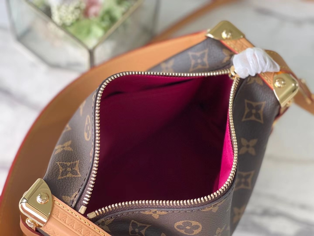 Louis Vuitton Haute Couture Classic Luxury Handbag Shoulder Crossbody 8