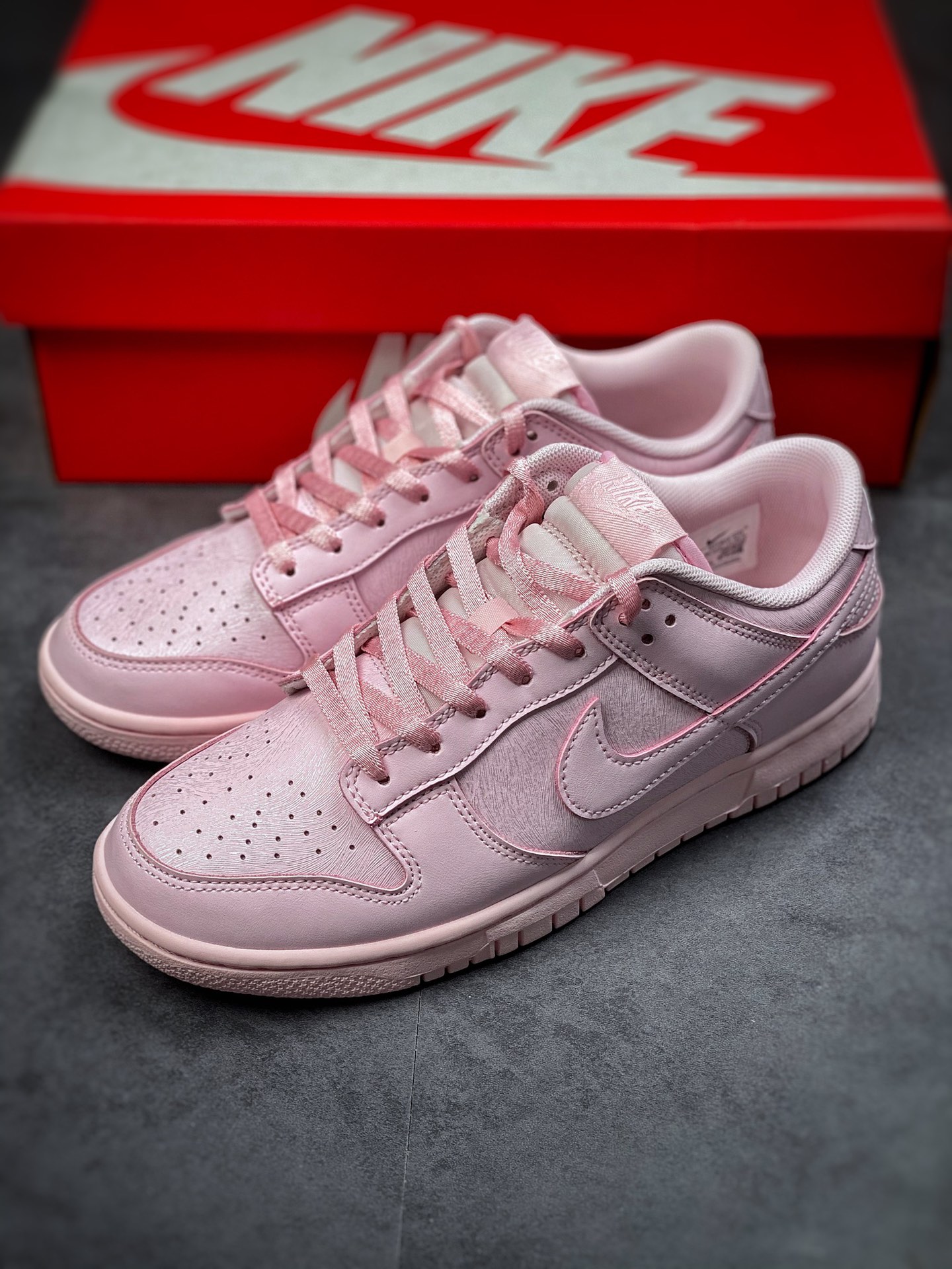 320 Nike SB Dunk Low “Cacao Wow”骚粉 921803-601