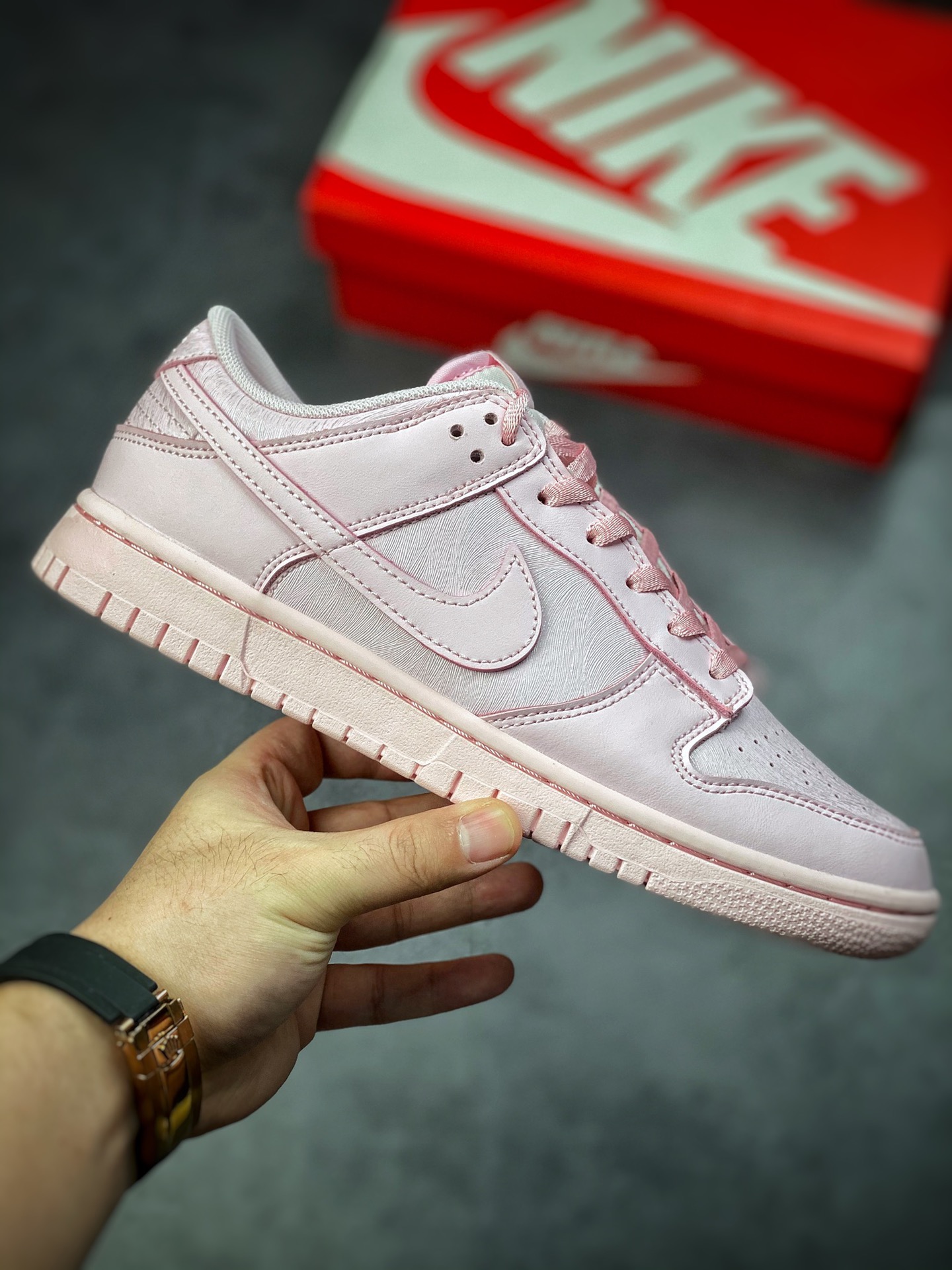 320 Nike SB Dunk Low “Cacao Wow”骚粉 921803-601