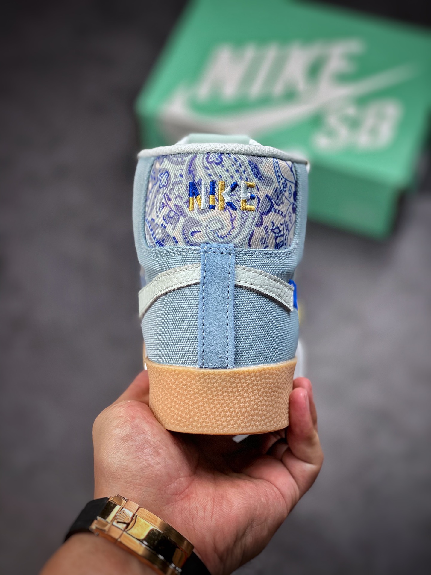 170 Nike SB Zoom Blazer Mid 浅米蓝腰果花 DM0859-400