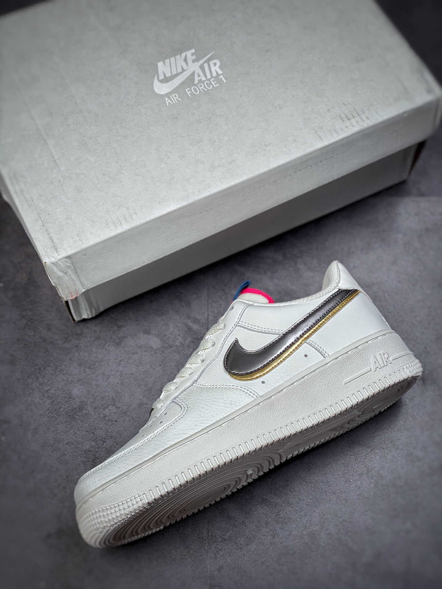 200 Nike Air Force 1 Low 07 白金银双钩 DH9595-001