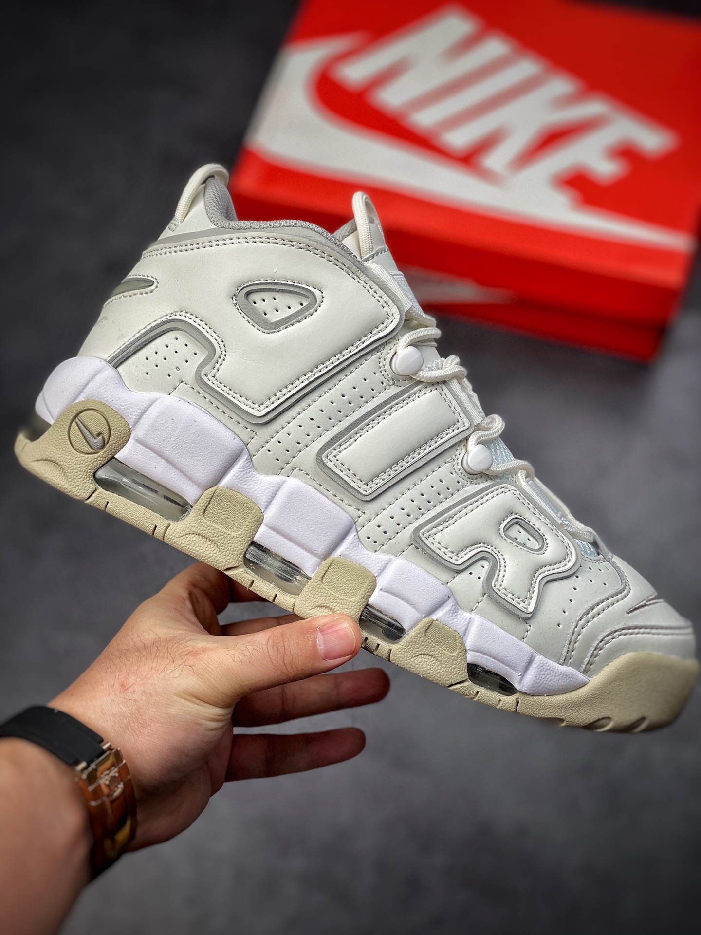 260 Nike Air More Uptempo 皮蓬复古篮球鞋 白色 DM1023-001