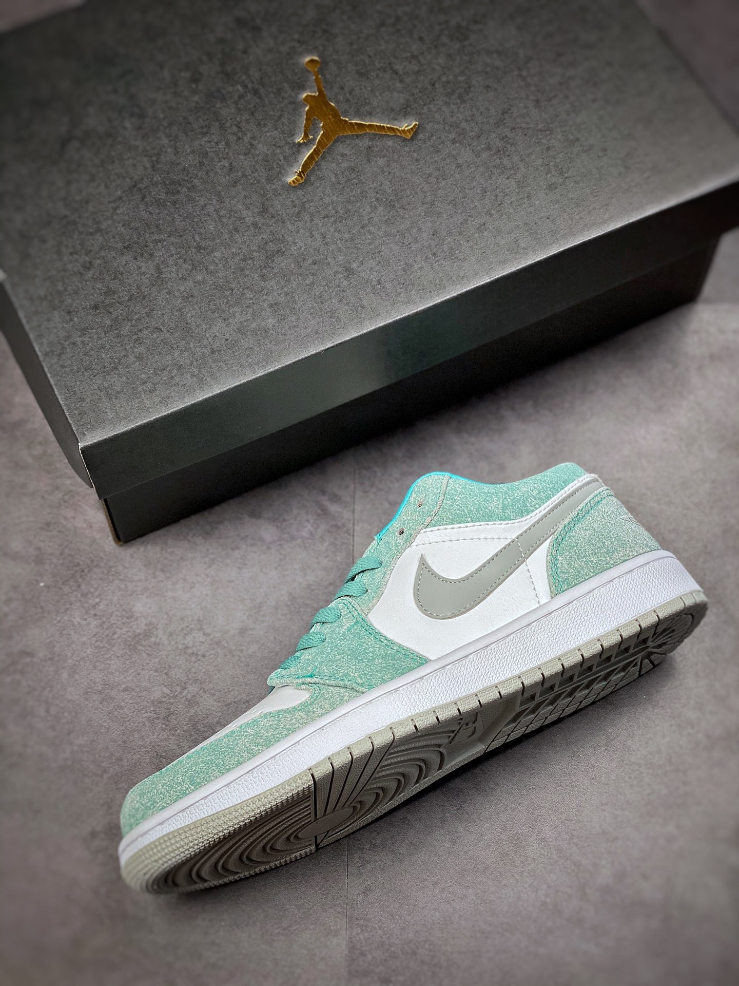 200 Air Jordan 1 Low 蒂芙尼绿 AJ1乔1低帮休闲板鞋DN3705-301