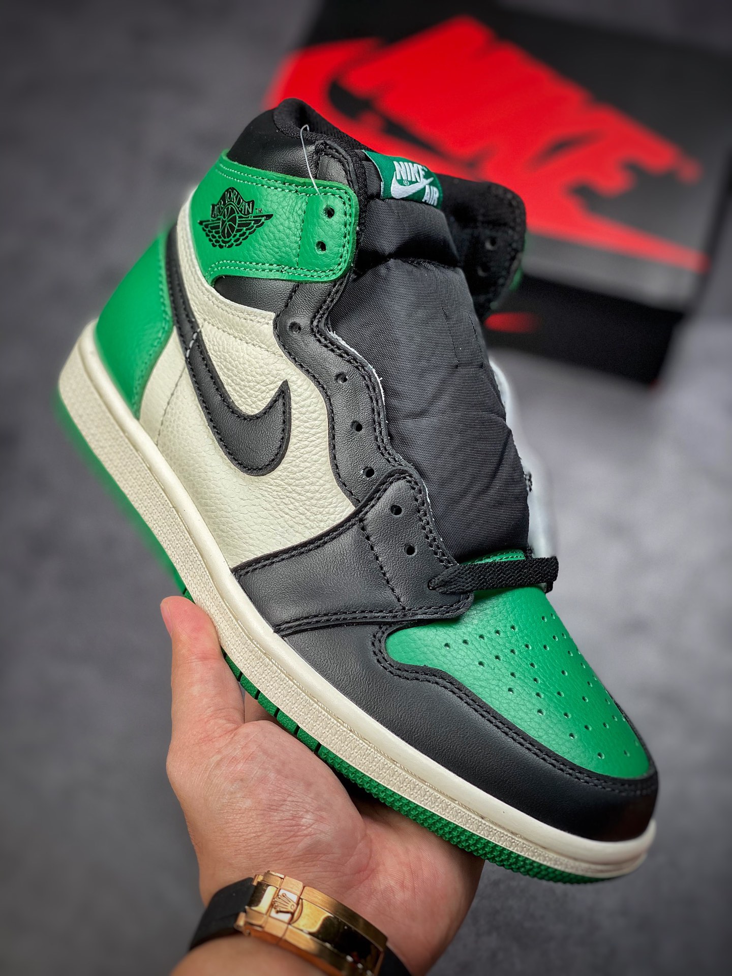 260  顶级性价比清洁度完美 外贸原装 Air Jordan 1 绿脚趾 555088-302