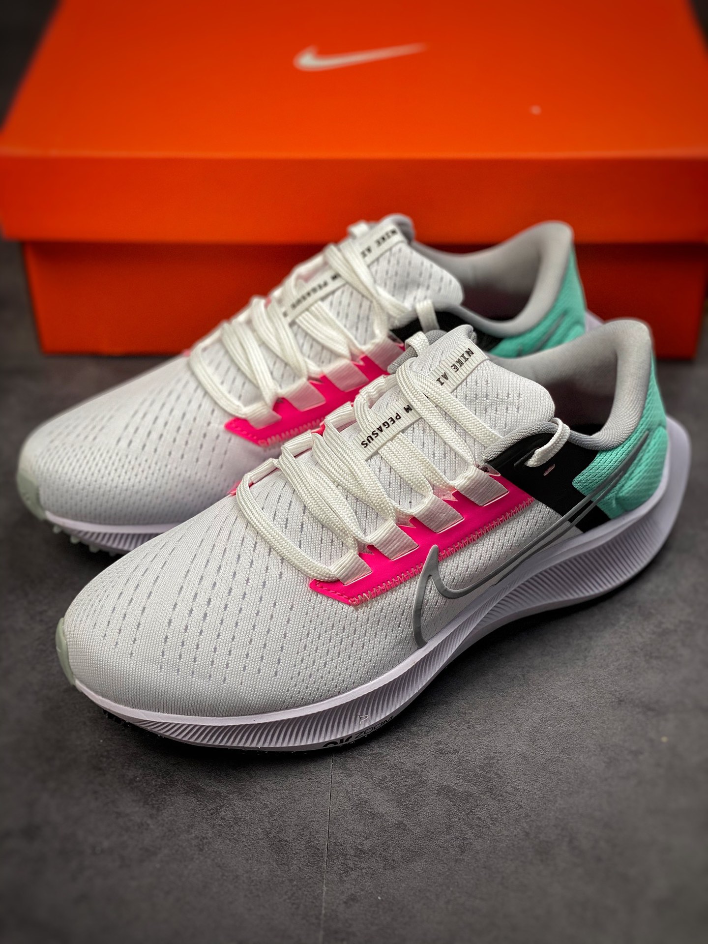 190 耐克Nike Zoom Pegasus 38代 飞马涡轮增压马拉松慢跑鞋 CW7356-102