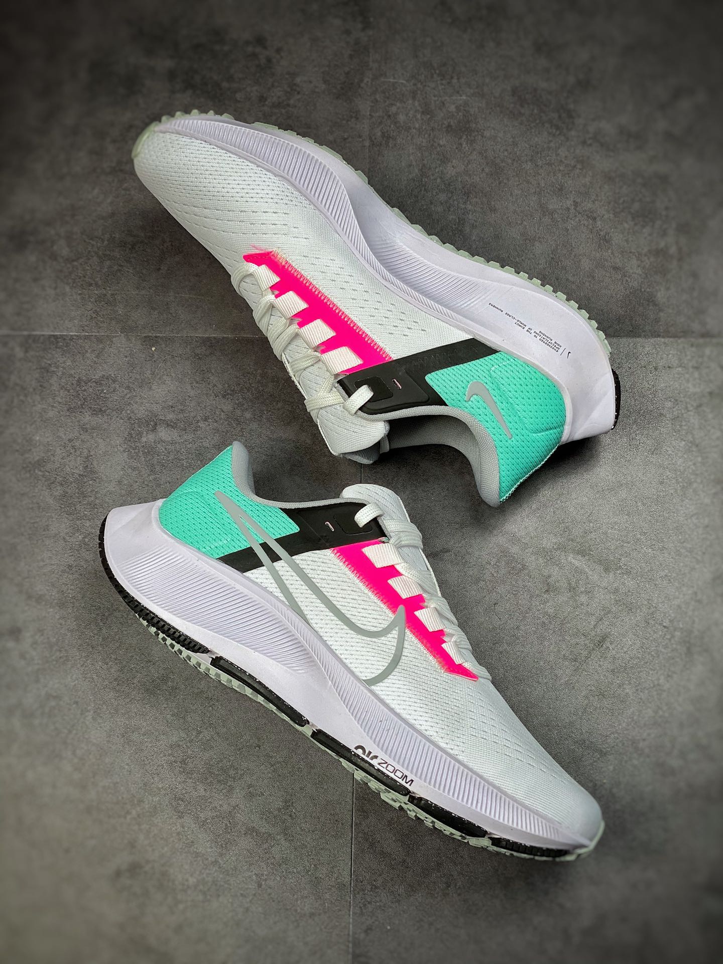 190 耐克Nike Zoom Pegasus 38代 飞马涡轮增压马拉松慢跑鞋 CW7356-102