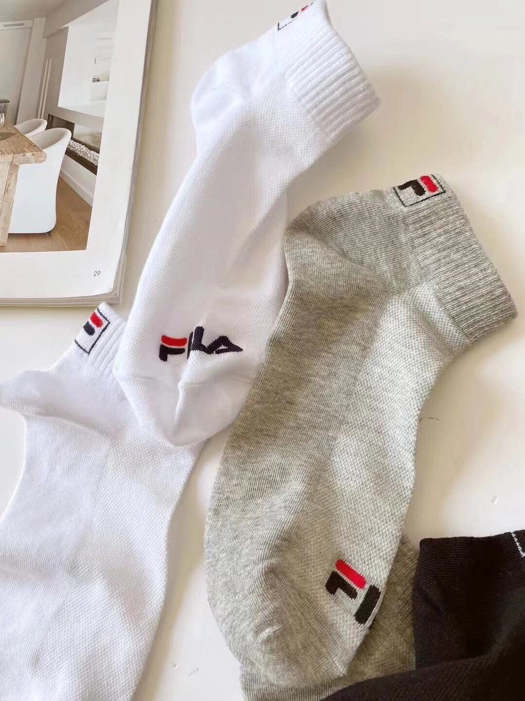 ♥️ Simple logo embellishments won't look too dull!High quality Fila orde - Comprehensive 4