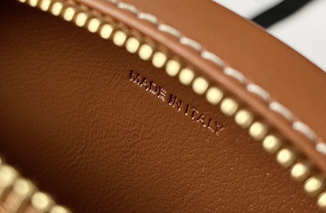 CELINE赛琳经典编织搭配牛皮小月饼包101703