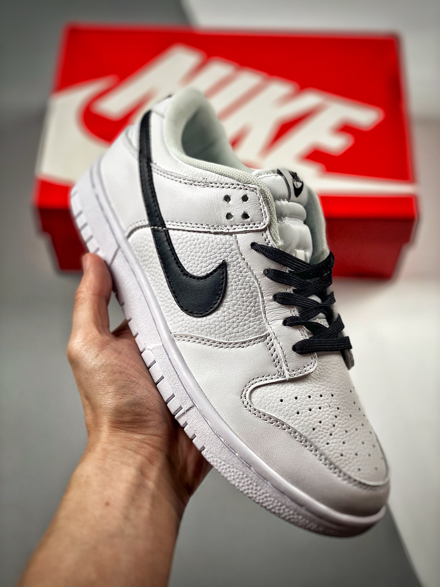 -4 Nk Dunk SB Low blanco y negro, producción original de fábrica, fotos reales de estreno, material de primera capa ori…