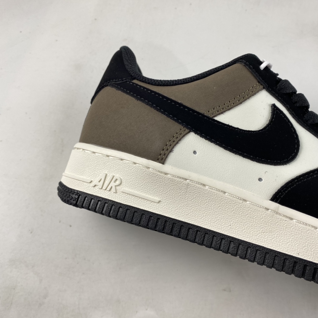 P240  Nike Air Force 1’07 Low 空军一号低帮休闲板鞋 YG5063-203