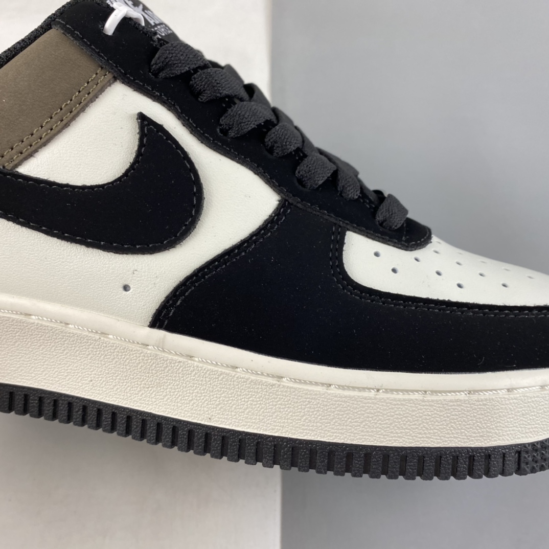 P240  Nike Air Force 1’07 Low 空军一号低帮休闲板鞋 YG5063-203