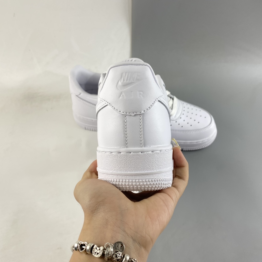 P200  Nike Air Force 1’07 空军一号低帮休闲板鞋 DM0211-100