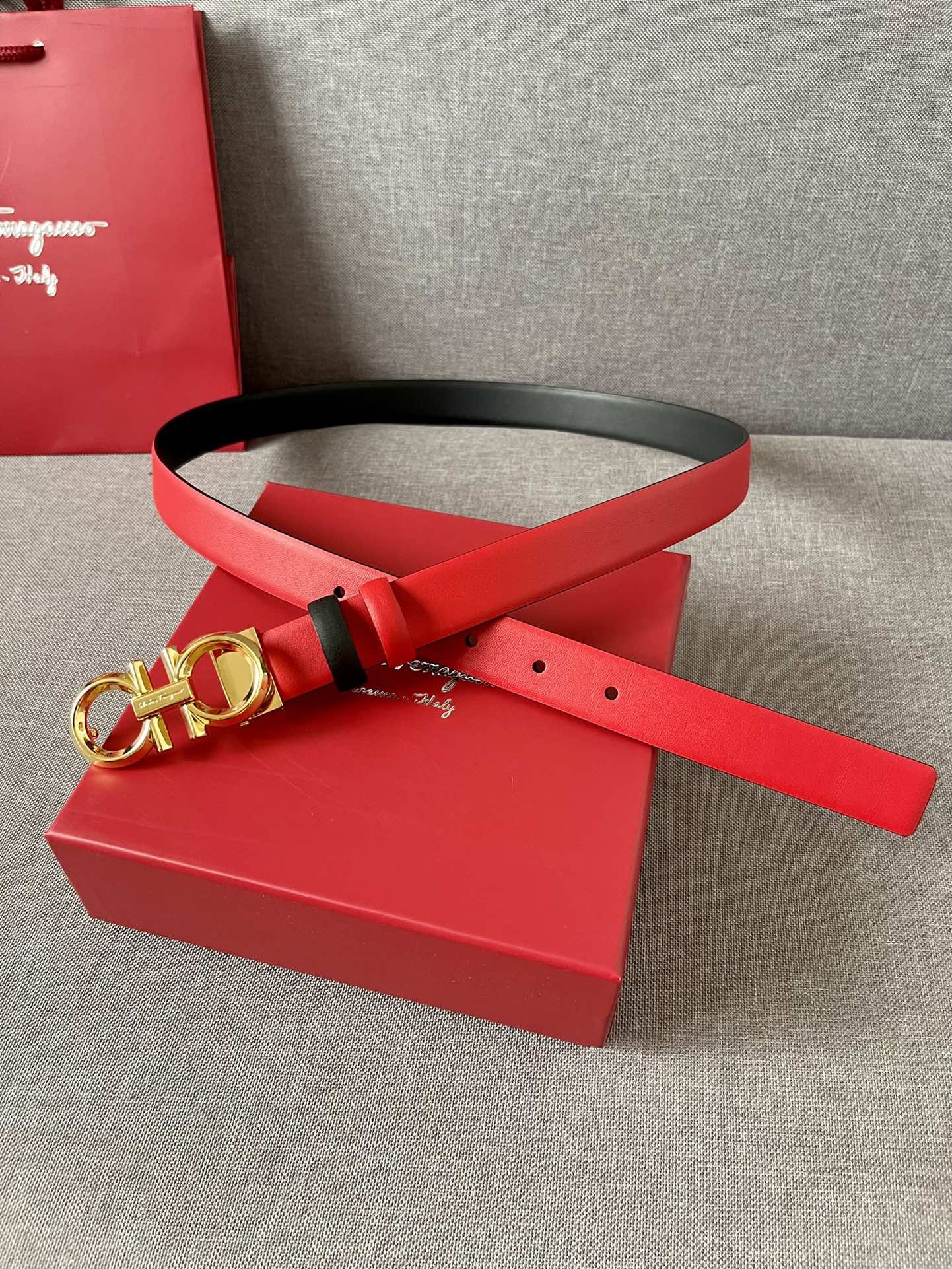 配全套包装礼盒菲拉格慕女士双面进口小