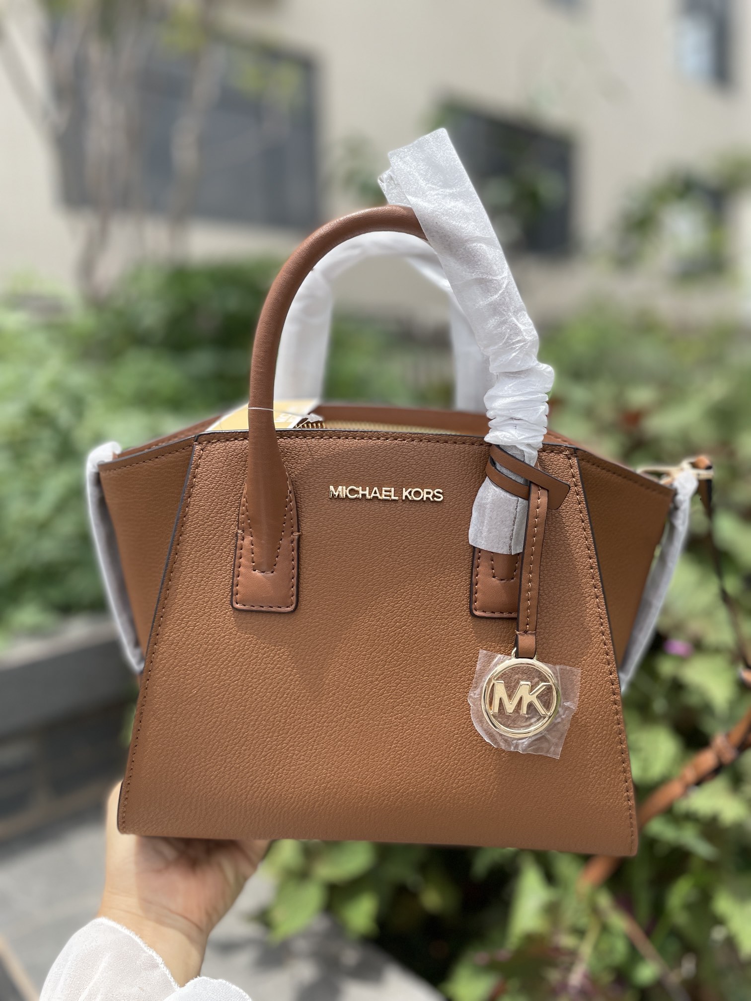 Michael Kors 新款小号饺子包，棕色