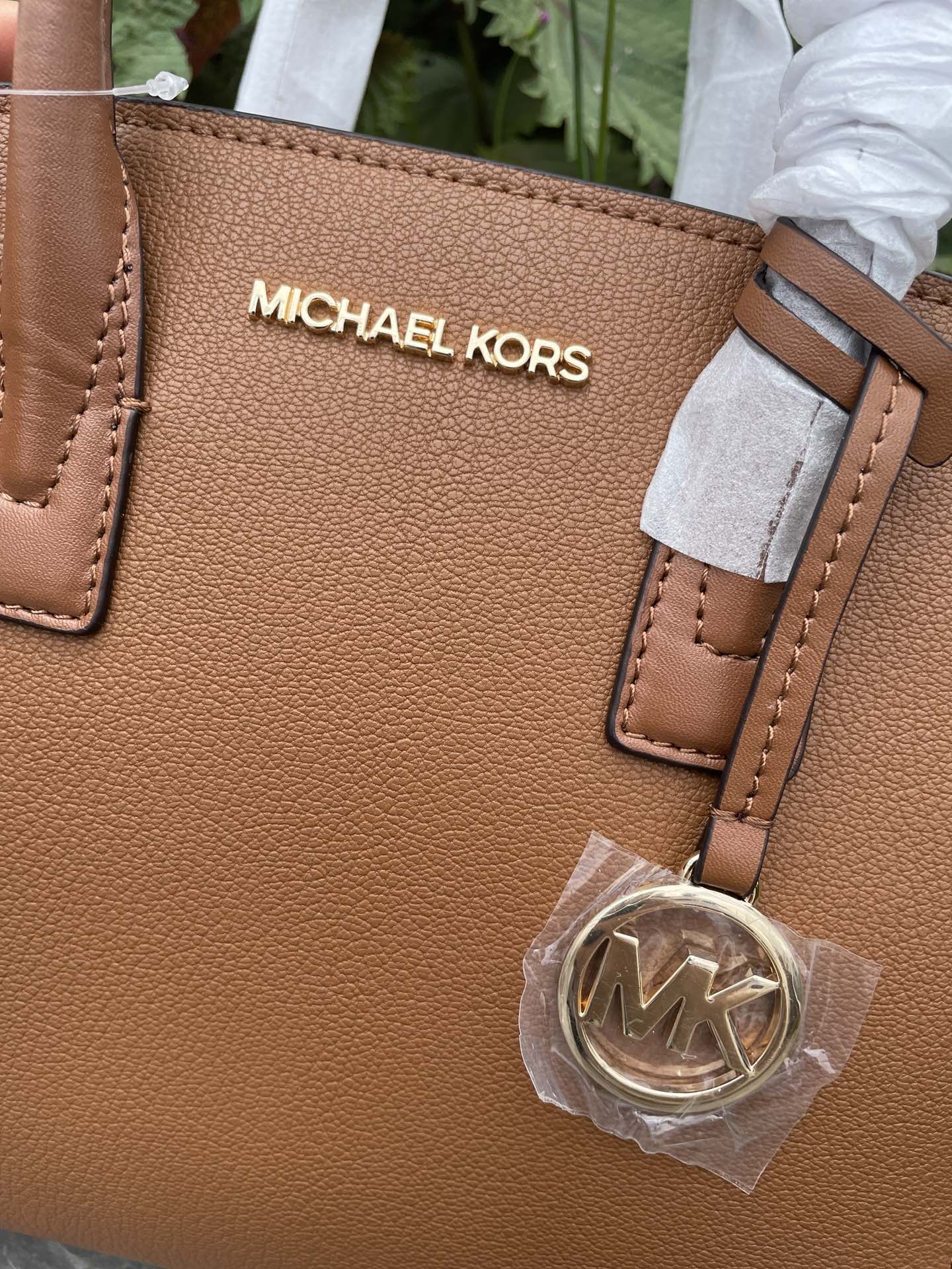 Michael Kors 新款小号饺子包，棕色
