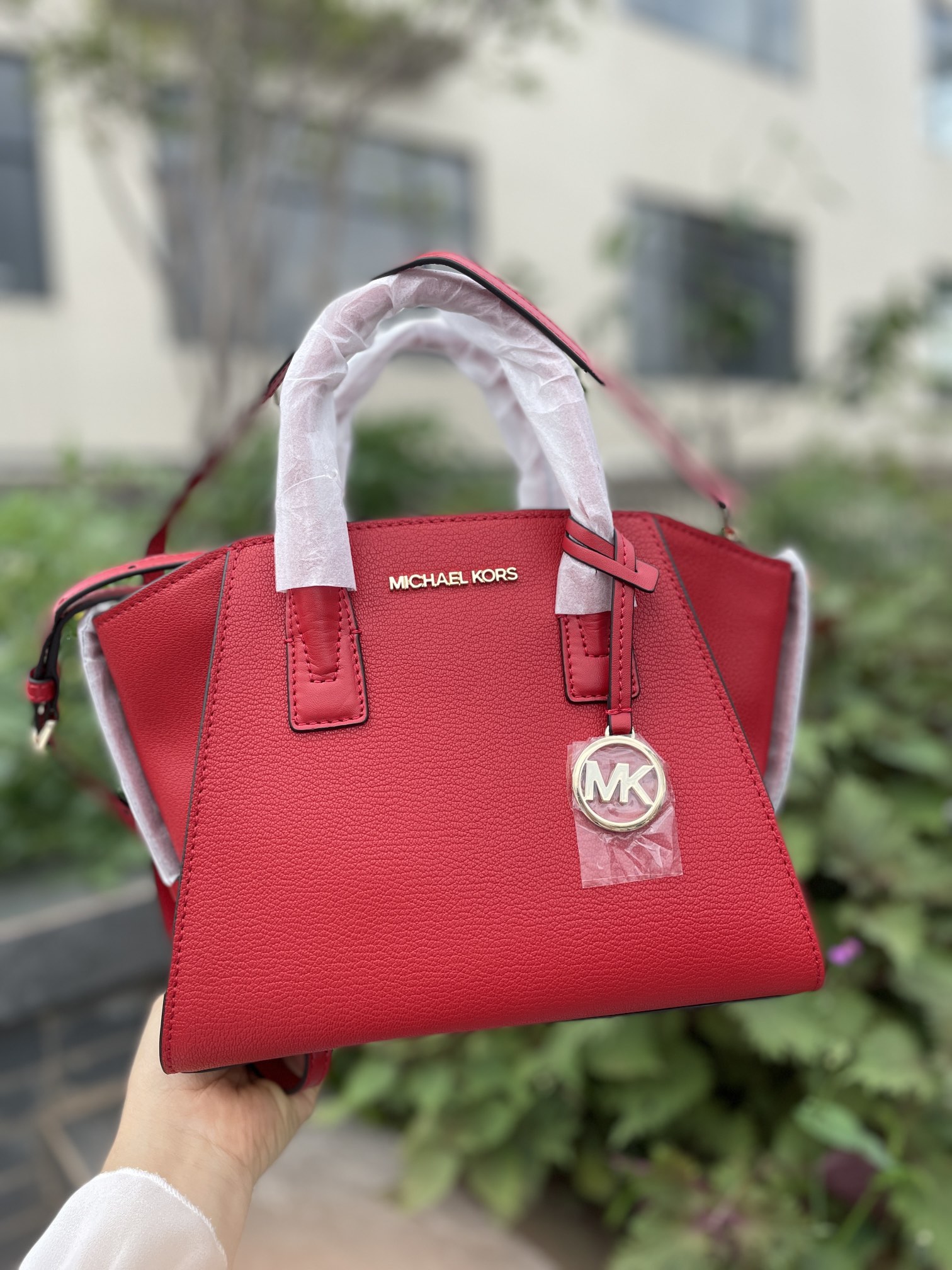 Michael Kors 新款小号饺子包，红色