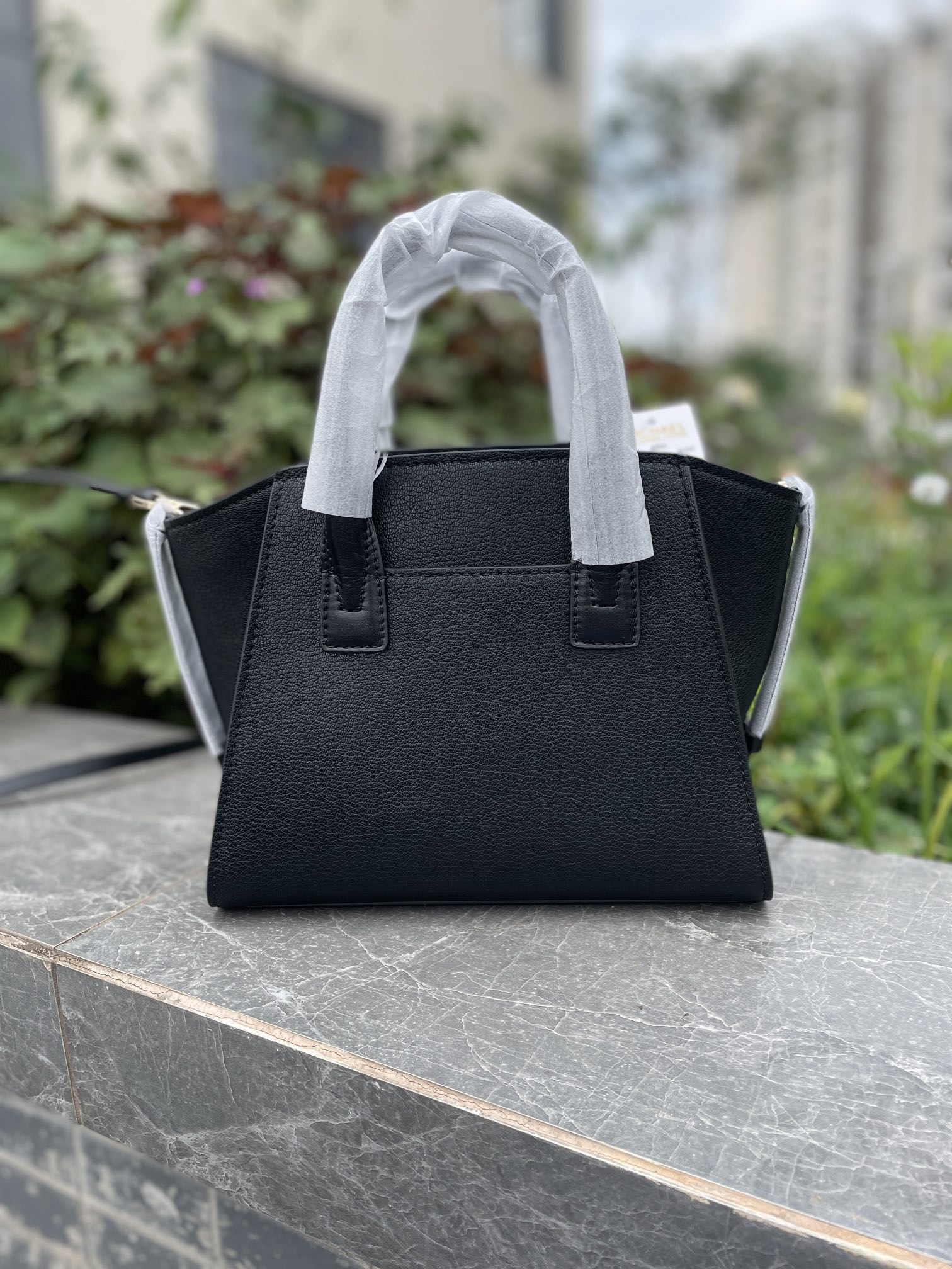 Michael Kors 新款小号饺子包，黑色