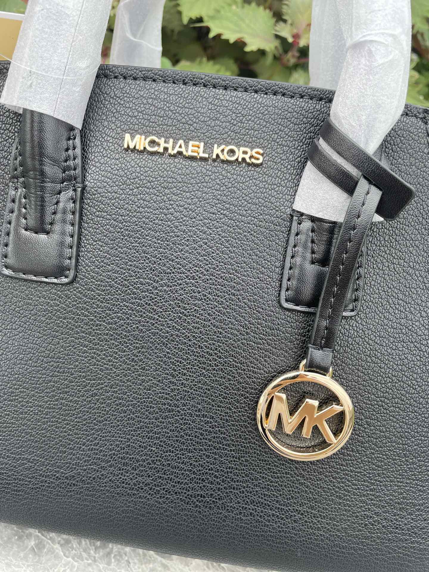 Michael Kors 新款小号饺子包，黑色