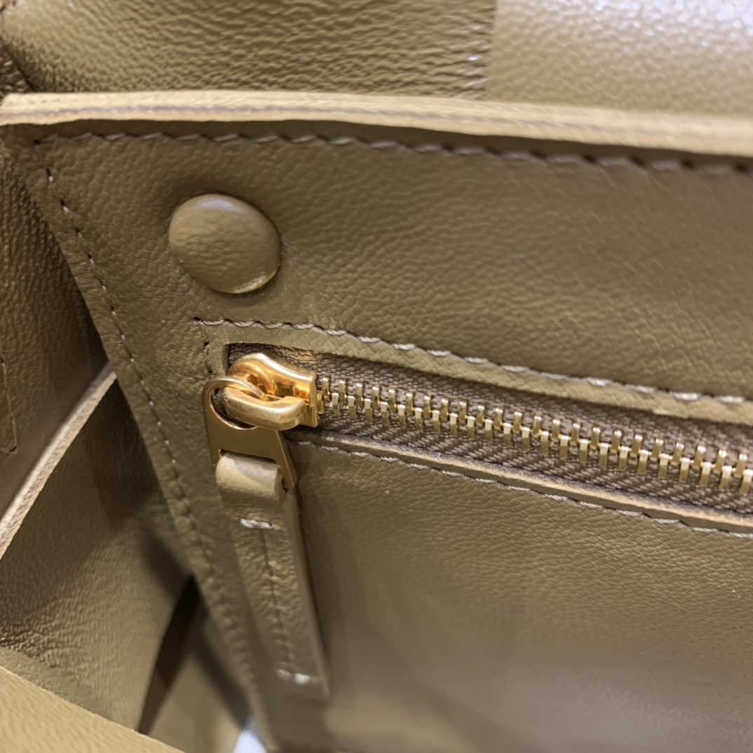 Bottega Veneta CASSETTE 23CM 编织皮革方盒斜挎包 578004芥末色