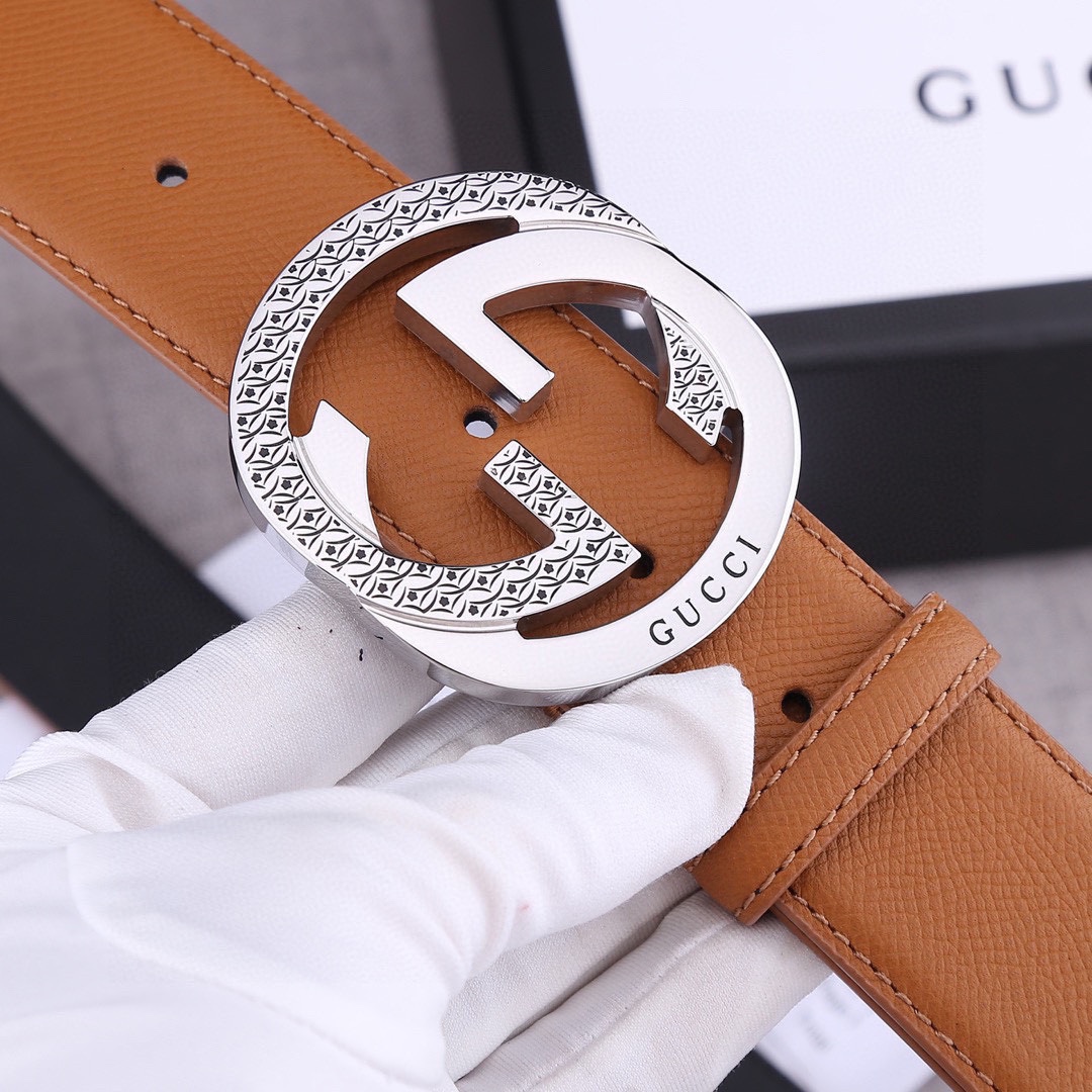 宽度4.0 cm GUCCI 加厚钢扣/双面头层手掌纹、采用精挑细选进口顶级牛皮，手感柔软细腻！品质保证