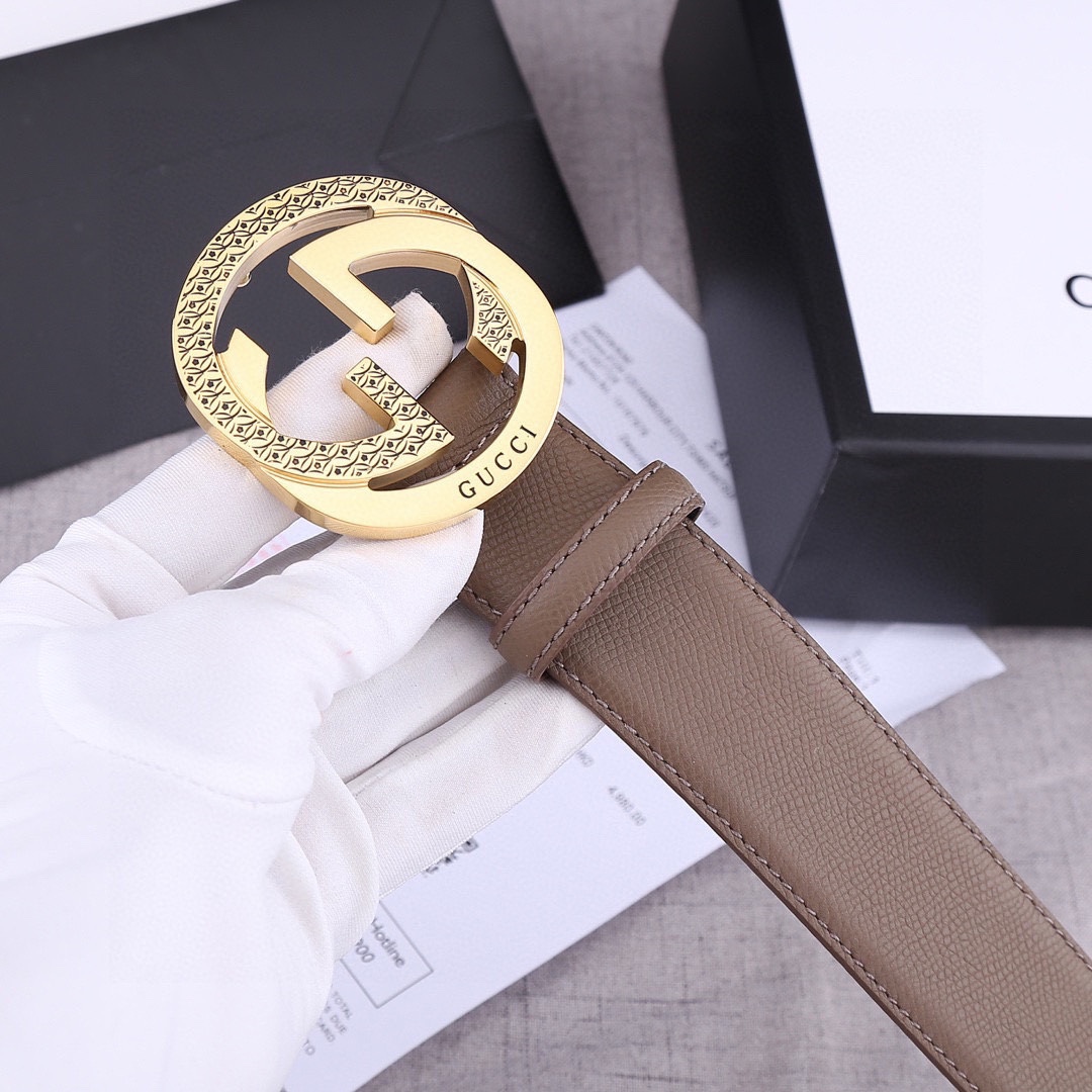 宽度4.0 cm GUCCI 加厚钢扣/双面头层手掌纹、采用精挑细选进口顶级牛皮，手感柔软细腻！品质保证