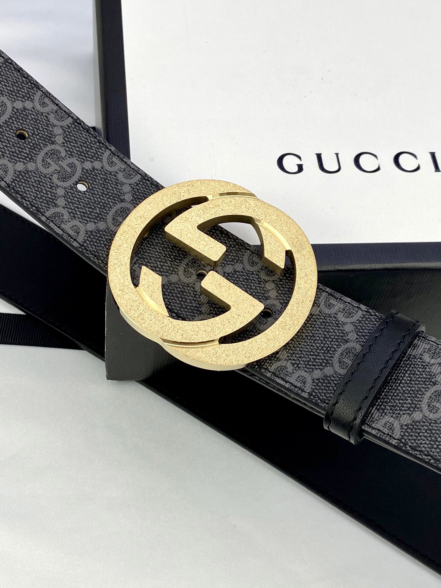 宽度4 0cm GUCCI Marmont系列每一季都会推陈出新