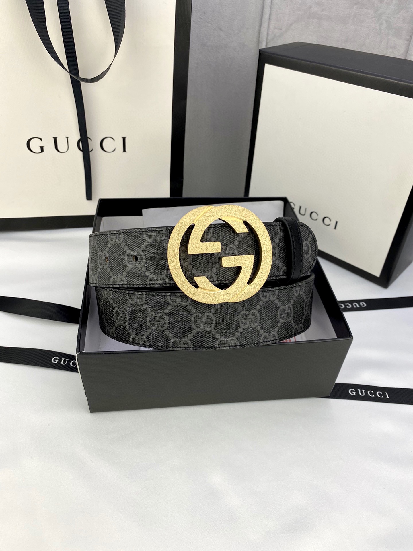 宽度4 0cm GUCCI Marmont系列每一季都会推陈出新
