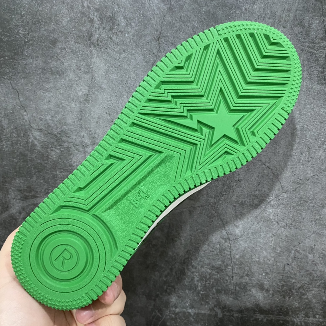 图片[9]-M版纯原 Bape Sta To Low 猿人头低帮运动休闲板鞋 白绿漆皮 市售最高版本 原鞋开发 匠心打造 开发时长超过半年 鞋面内里均采用市场最好的头层牛皮 原数据进口机台高频印压LOGO 中底嵌入Ortholite缓震材质 全套包装 包含猿人logo定制防尘袋 定制迷彩鞋垫一副 尺码：36 38 40 41 42 42.5 43 44 45-选品中心