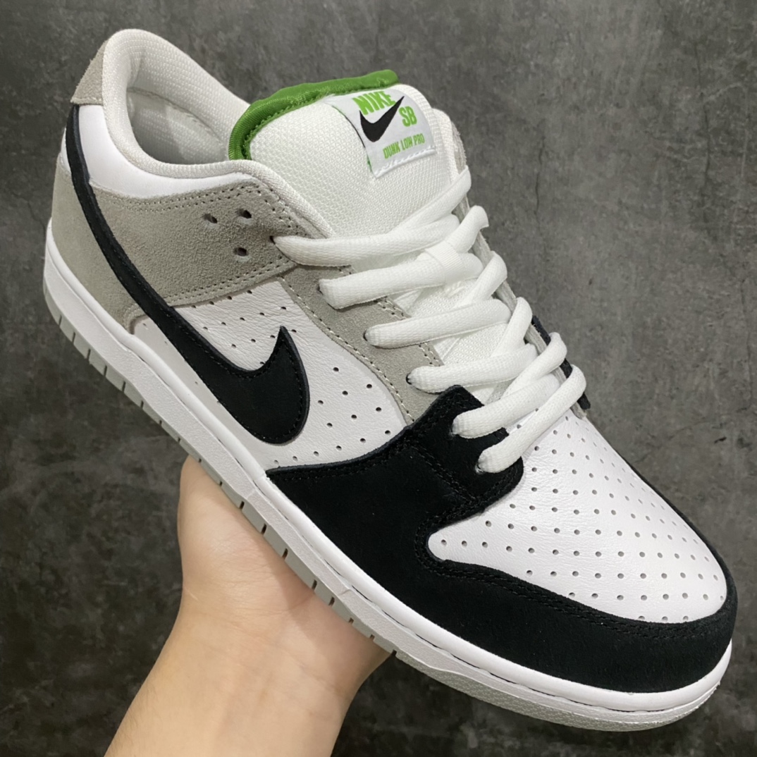 图片[3]-Top版NK SB Dunk Low \”Chloroph yll\” 灰白黑 叶绿素 S2纯原生产线出品 独家原版原盒开模打造 原厂织唛标 一致匹配原版 原楦原纸板开发 匹配原版98%以上 后跟垫棉独家呈现 后跟反口里弧度正确 全新后跟电绣 电绣针数与正品一致 原厂皮料 质感无敌 货号：BQ6817-011 尺码：36 36.5 37.5 38 38.5 39 40 40.5 41 42 42.5 43 44 44.5 45 46 47.5-选品中心