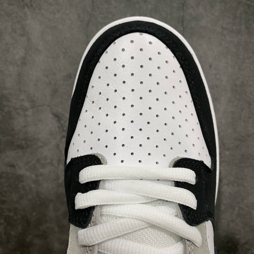 图片[5]-Top版NK SB Dunk Low \”Chloroph yll\” 灰白黑 叶绿素 S2纯原生产线出品 独家原版原盒开模打造 原厂织唛标 一致匹配原版 原楦原纸板开发 匹配原版98%以上 后跟垫棉独家呈现 后跟反口里弧度正确 全新后跟电绣 电绣针数与正品一致 原厂皮料 质感无敌 货号：BQ6817-011 尺码：36 36.5 37.5 38 38.5 39 40 40.5 41 42 42.5 43 44 44.5 45 46 47.5-选品中心