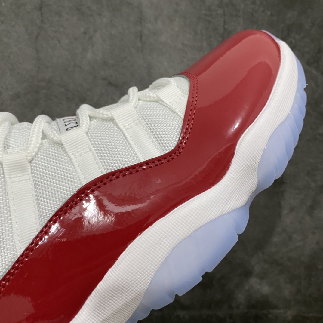 图片[6]-虎扑外贸版 顶端品质 2022 Air Jordan AJ11 “Cherry”白红 原厂漆皮 防冻不开裂 头层皮料 懂货的自然懂原装进口真碳板 后跟原厂高工艺刺绣LOGO飞人 欢迎品鉴 原装鞋撑 水晶原厂大底正确色度色泽 原楦原数据刺绣 不管材料厚度 细节清洁度绝对完美！ 同比官方原盒原标 原配件卡纸 原厂塑料包装纸 大几率过验！ 尺码：40-47.5 货号：CT8012-116-选品中心