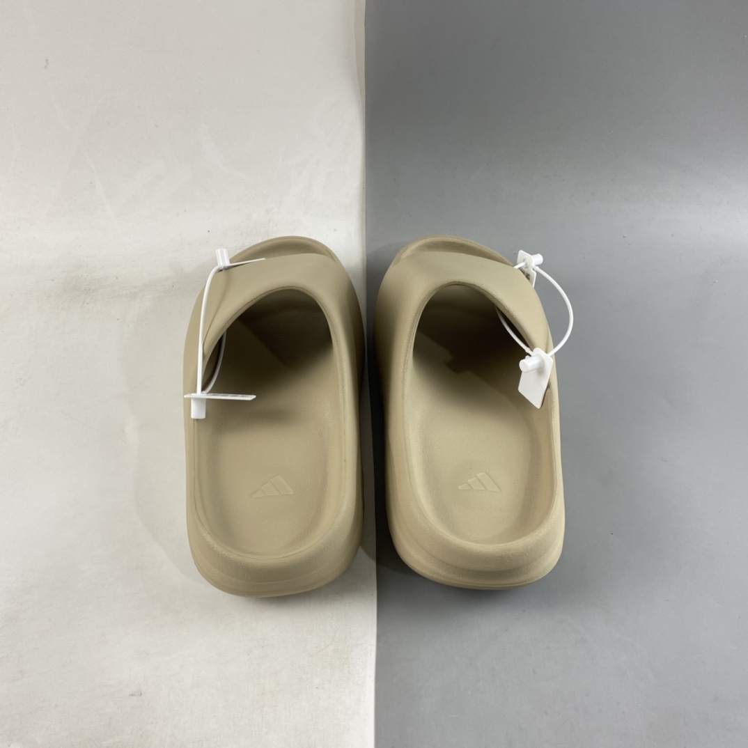 Kanye West x Yeezy Slide ”Resin” Kanye reunites with warm brown yeezy slippers GW1934