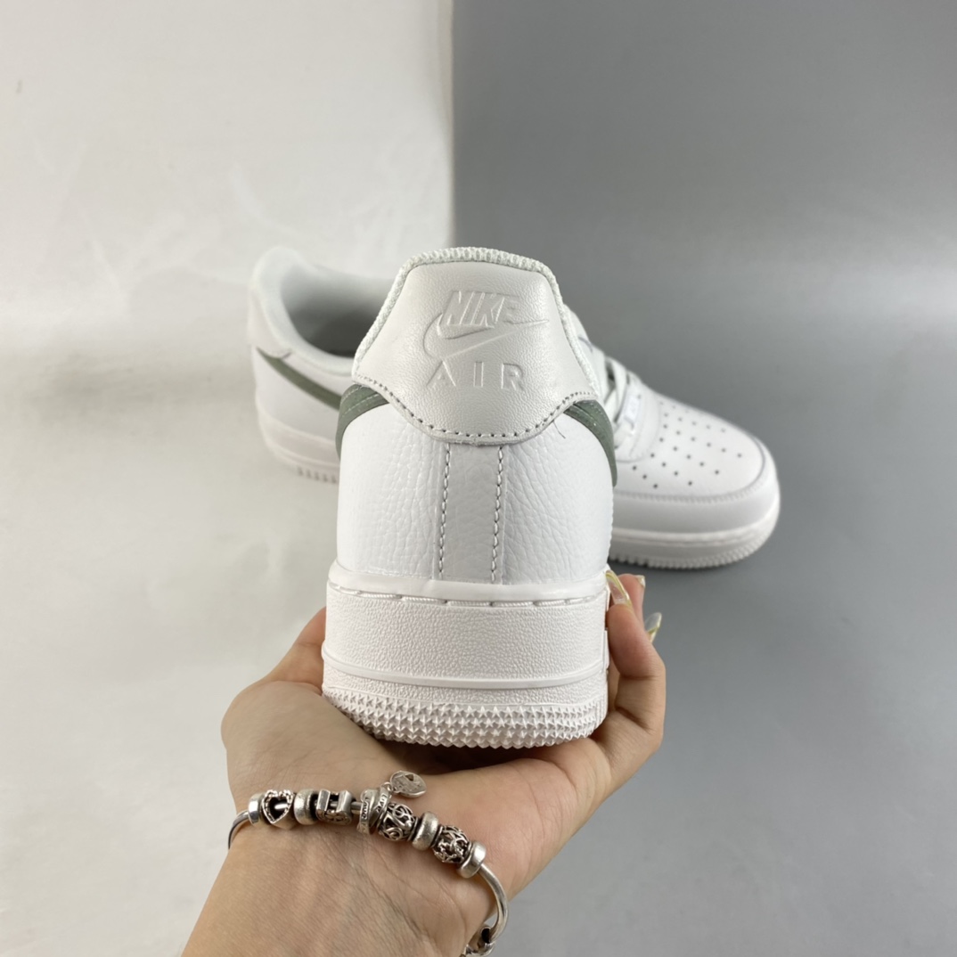 P220  Nike Air Force 1’07 Low 空军一号低帮休闲板鞋 DD4407-101